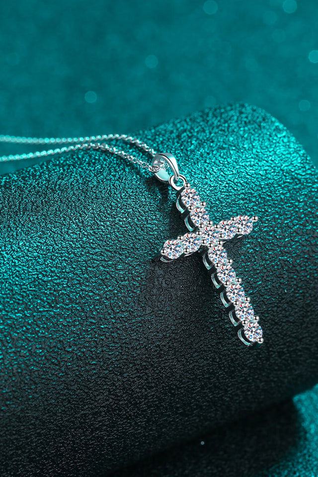 Collana a catena con ciondolo croce Moissanite