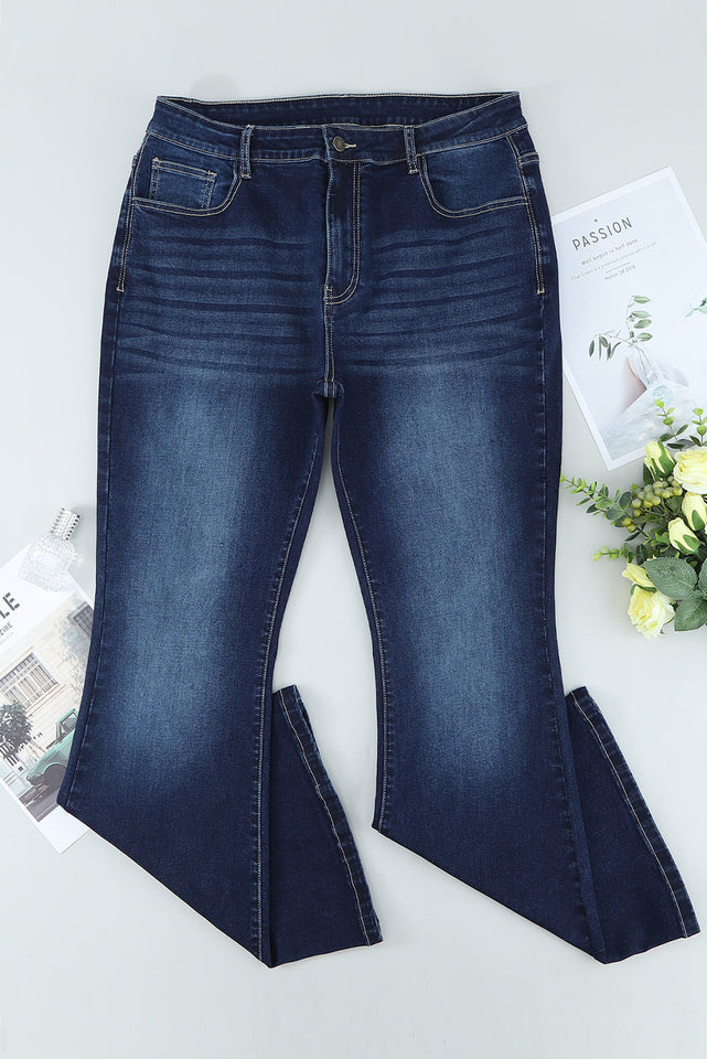 Flare-Jeans mit mittelhoher Taille in Übergröße