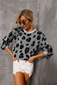 Pullover lavorato a maglia con spalle scese con stampa animalier